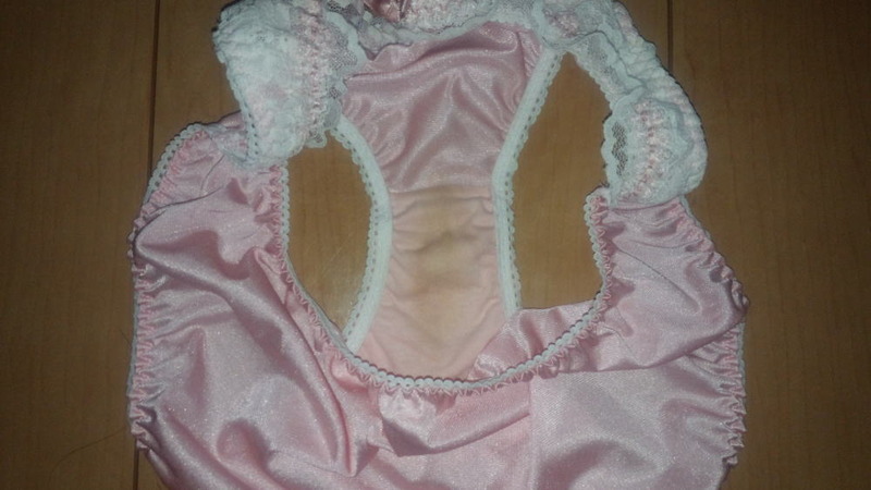 素人のシミ付きパンティ・下着って異常に興奮するよね 6