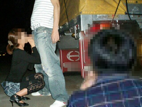【露出狂歓喜】野外セックスがしやすい季節になってきたぞｗｗｗｗｗｗ（青姦画像あり） 14