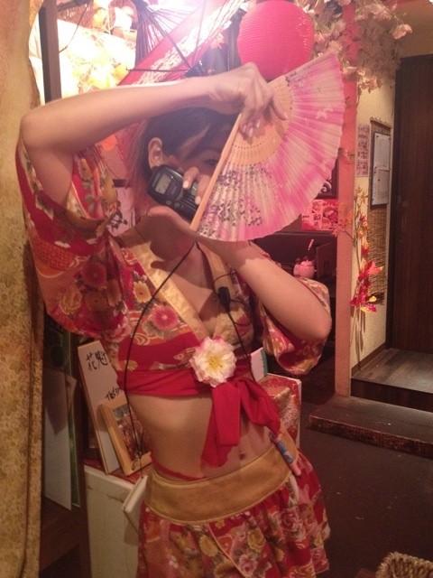 花魁系のセクシー居酒屋で働く素人娘のエロ画像が大量にうｐされてるぞｗｗｗｗｗ 5