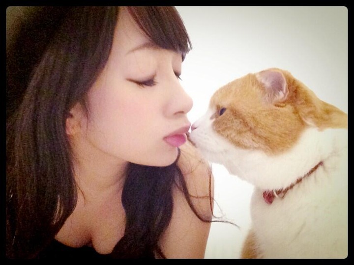 宮本彩希の胸の谷間に飛びつきたくなる自撮りエロ写メ・画像40枚 5