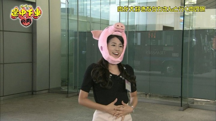 永島優美 女子アナウンサーがミニスカでパンチラしそう 20