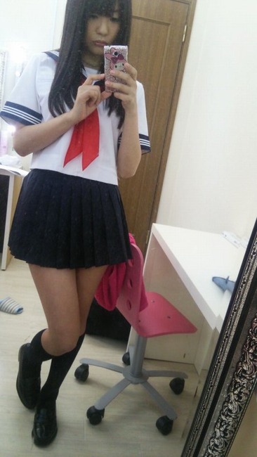 AV女優のつぼみが生理ナプキンのようなパンツを履いて自撮りしてるｗ 7