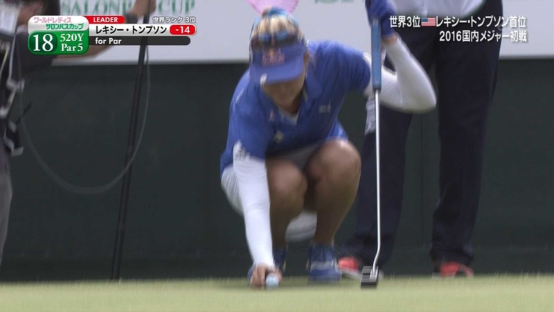 しゃがみパンチラしてる女子プロゴルフ 10