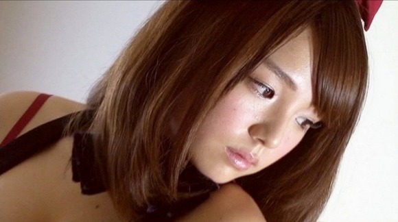 篠崎愛　パイズリしてほしい巨乳グラビアアイドルのエロ画像35枚 20