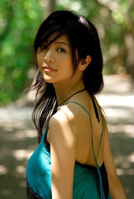 白石美帆のエロい画像まとめ70枚 1