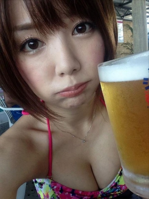 希美まゆが複数の男に犯されてるエロ画像 5