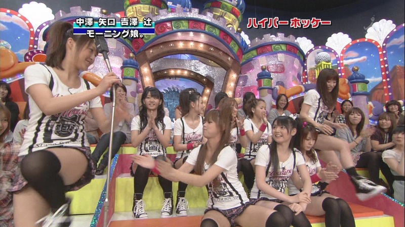 眞鍋かをりやモーニング娘。のパンチラ画像 5