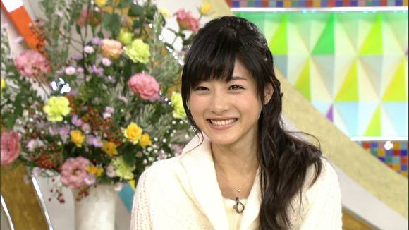 石原さとみの笑顔が可愛いエロキャプ画像まとめ 9