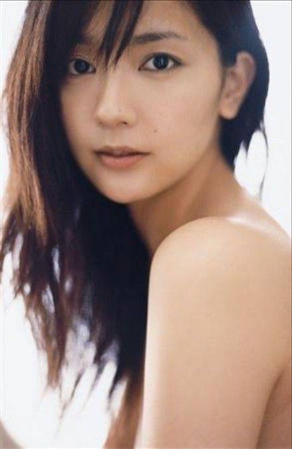 中村ゆり　女優のセミヌードがエロい画像30枚 22
