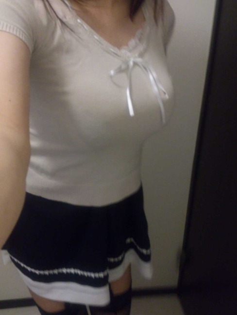 胸の膨らみがすごいお姉さんの自撮りエロ写メ・画像 2