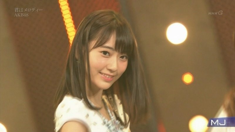 AKB48　宮脇咲良がパンチラしてるエロ画像 10