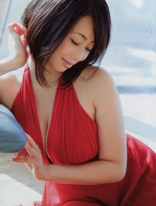 井上和香・ワカパイの巨乳おっぱいで抜けるエロ画像30枚 10