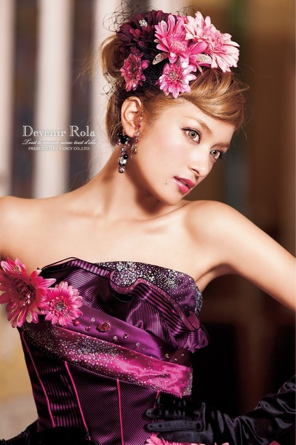 【画像】ローラ、セーラームーン姿公開で「可愛過ぎる」と反響 25