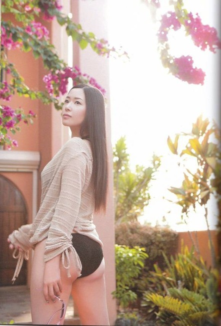 田中理恵や野中藍など人気声優のエロ画像40枚 32