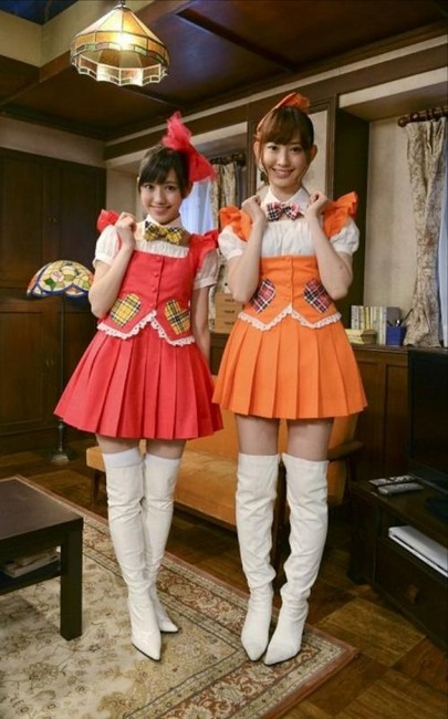 太ももをさすりたくなるアイドルのエロ画像30枚 24
