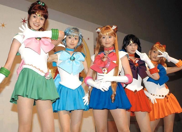 【画像】ローラ、セーラームーン姿公開で「可愛過ぎる」と反響 20