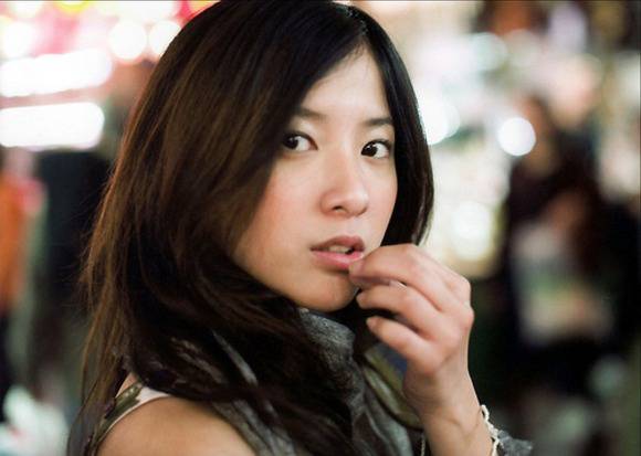 吉高由里子　女優がタトゥー掘ってるエロキャプ画像 23