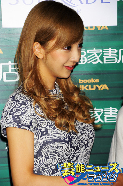 【画像あり】隠れ巨乳な女有名人って誰がいる？上戸彩、長澤まさみ、綾瀬はるか、杉浦友紀、柴田理恵