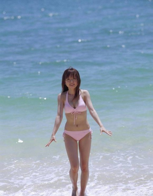 紺野あさ美ちゃんの巨乳おっぱいがエロい画像まとめ 4