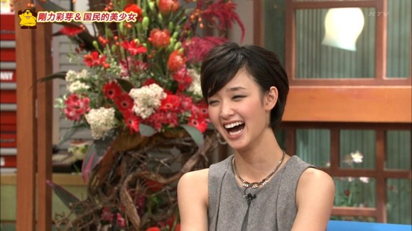 剛力彩芽の二の腕がエロいキャプ画像30枚 24