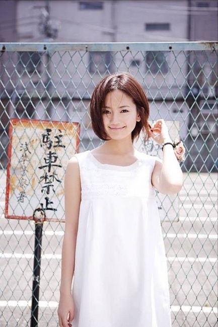 中村ゆり　女優のセミヌードがエロい画像30枚 4