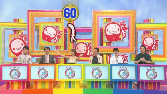 眞鍋かをりの胸の谷間や黒パンストがエロいキャプ画像30枚 6