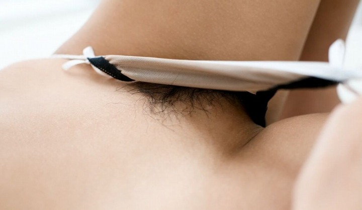 綺麗に整った女の子の陰毛画像 4