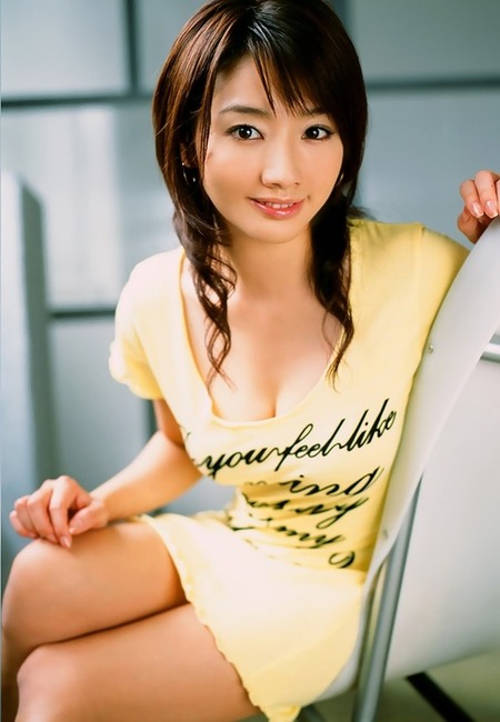 眞鍋かおりの太ももがエロい画像40枚 20