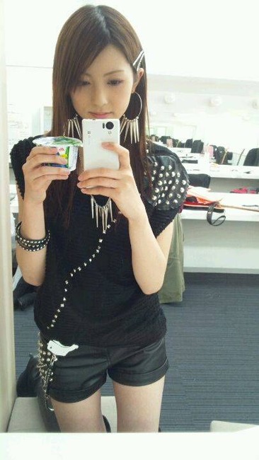 この日本人女性ギタリストがめちゃくちゃ可愛いｗｗｗｗｗｗｗｗ 8