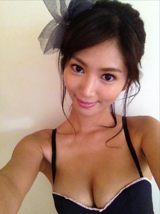麻生希　EカップAV女優の自撮りエロ写メ、図書館でセックスしてるエロ画像 2