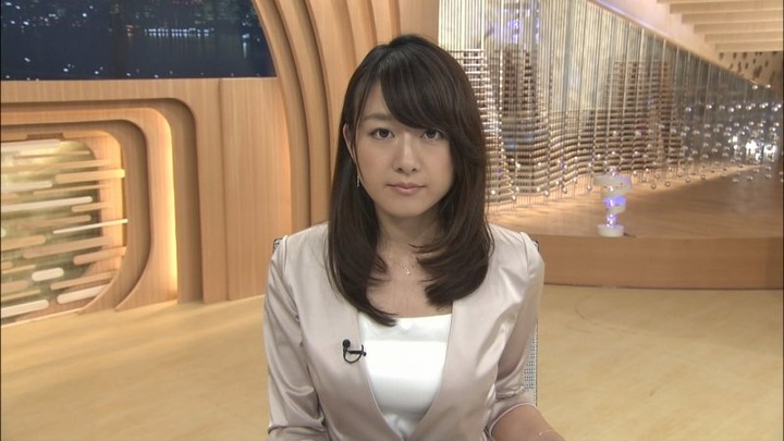 大島由香里 女子アナウンサーのおっぱいが大きくて気になるエロ画像 1