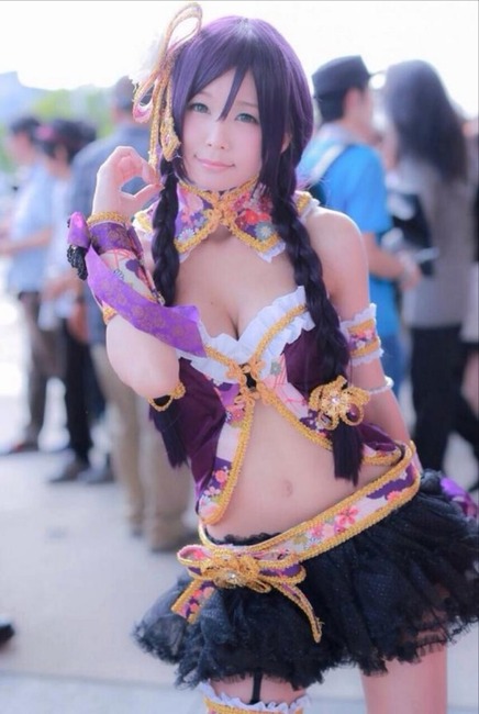 五木あきら コスプレイヤーの下乳が見えてるエロ画像 27