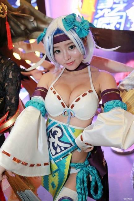 台湾キャンギャルの抜けるエロ画像 15
