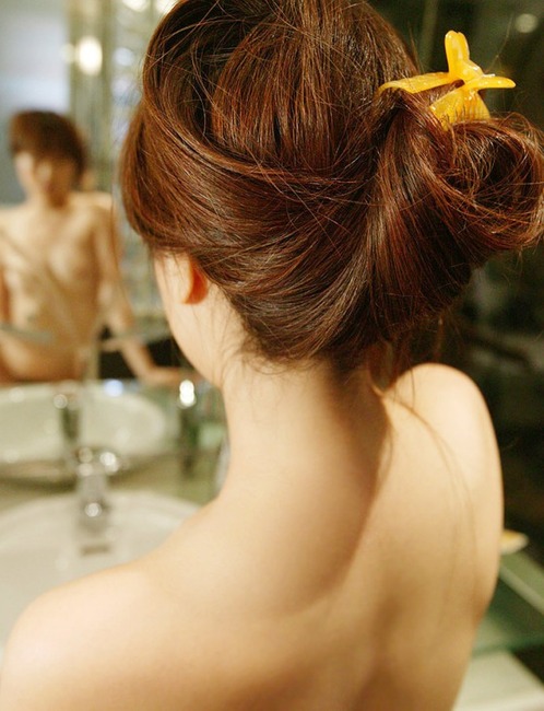 Hの前に髪を束ねてるお姉さんの画像 20