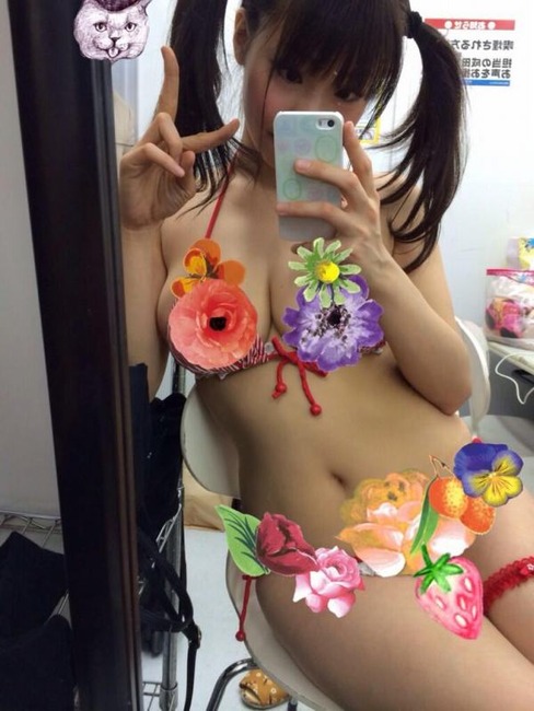 鈴木ふみ奈の自撮り写メが抜けるエロ画像 16