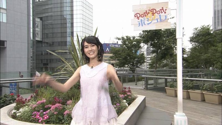 窪真理お姉さんの腋を舐めたくなるエロ画像 26