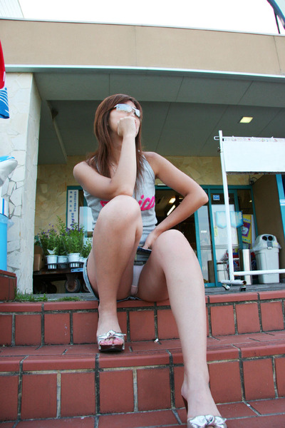 【画像35枚】ミニスカ＋体育座りのエロさは異常 28