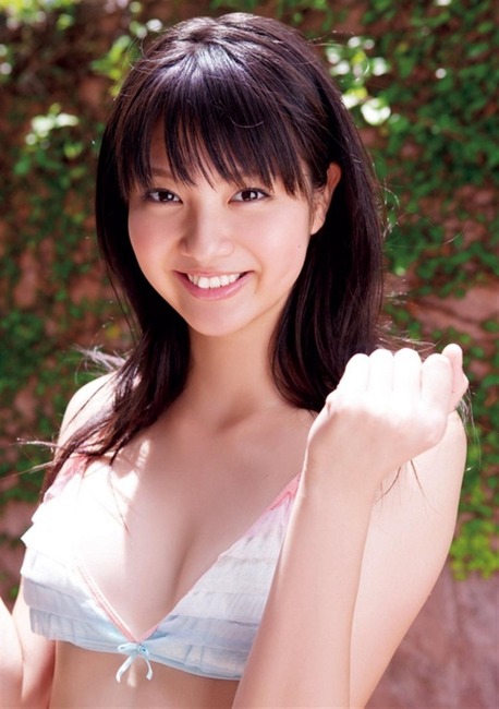 新川優愛のくびれがエロい画像 21