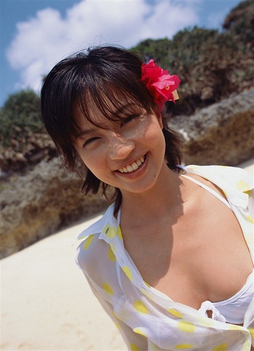 安田美沙子のヨガ姿がエロいキャプ画像 12