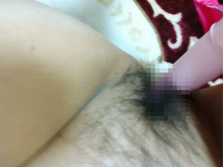素人の自撮りオナニーが生々しくてエロい 19
