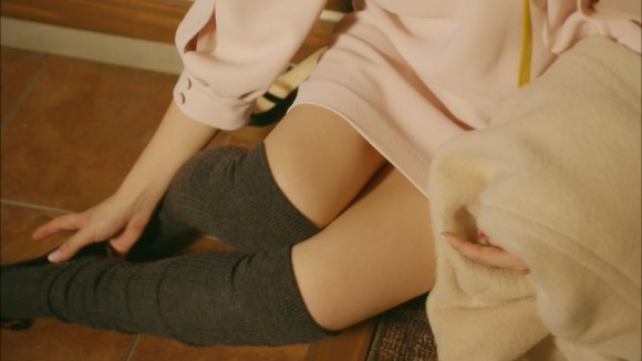 石原さとみの太ももニーソがエロいキャプ画像30枚 5