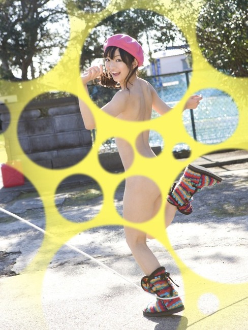 人気アイドルが全裸に見える水玉コラのエロ画像30枚 30
