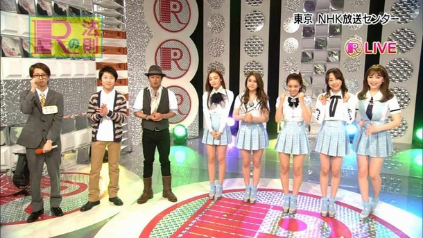 KARAが新曲ライブでミニスカパンチラしてるエロ画像 27