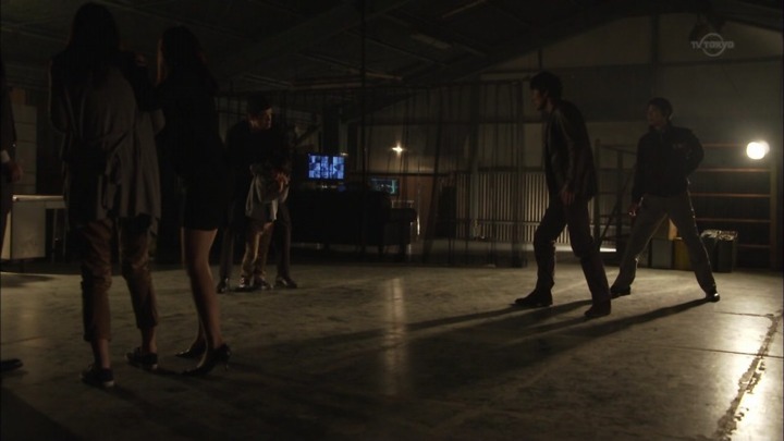 佐藤めぐみ 女優がスーツ姿でパンチラしてるエロ画像 23