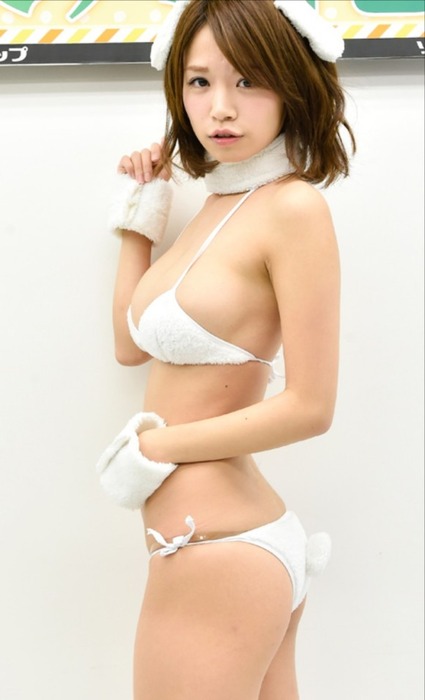 菜乃花　グラビアアイドルの自撮り写メがエロい画像 14