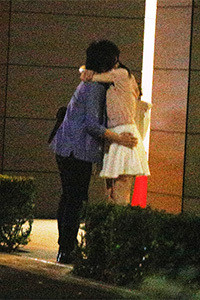 【画像あり】乃木坂46　松村沙友理(22)　不倫路上キスを撮られるｗｗｗ