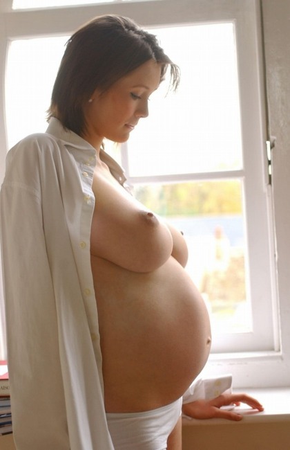 外国の妊婦の全裸画像がエロい 5