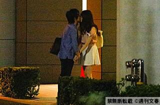 【画像あり】乃木坂46　松村沙友理(22)　不倫路上キスを撮られるｗｗｗ 25