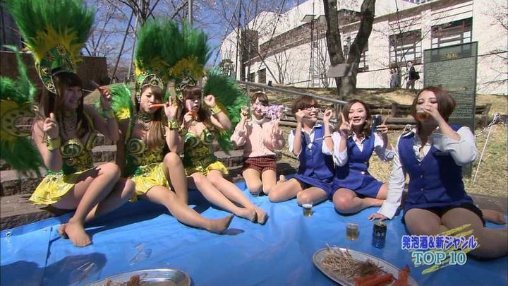 ランク王国でサンバガールとOLが花見してるエロ画像 23