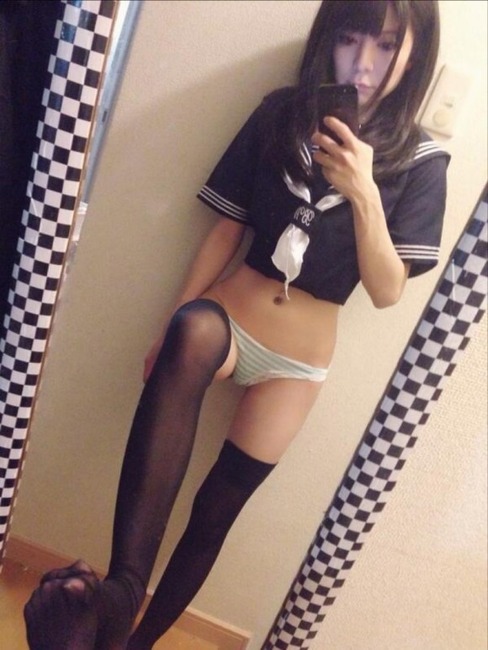 くびれがエロいコスプレイヤーの自撮りエロ写メ・画像30枚 5